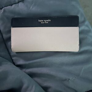 Kate Spade Black and Cream Wallet